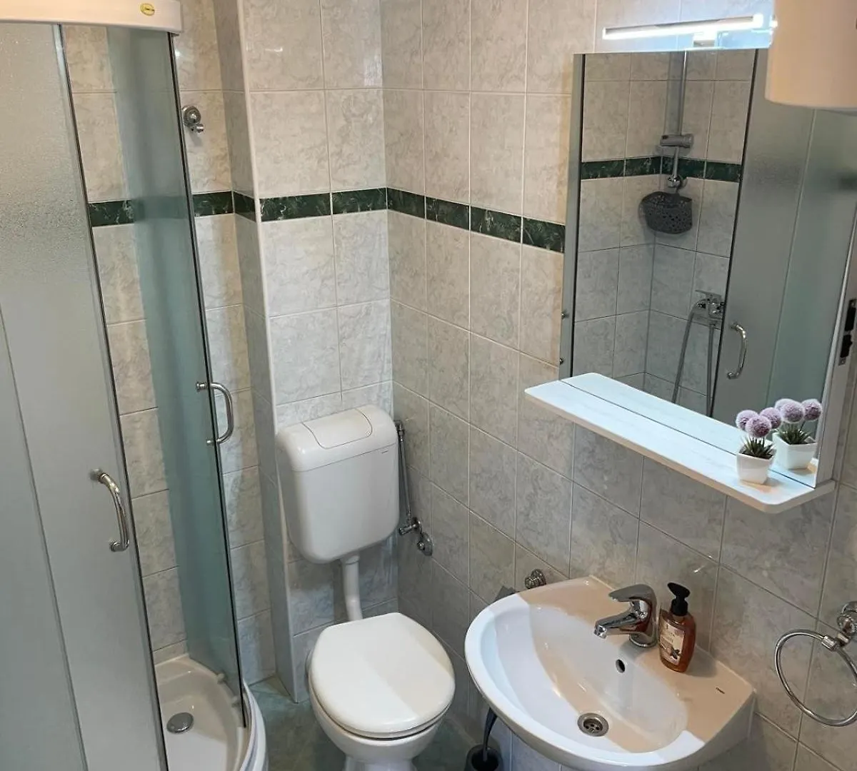 Apartments And Rooms By The Sea Trogir - 22597 0*,  Kroatien