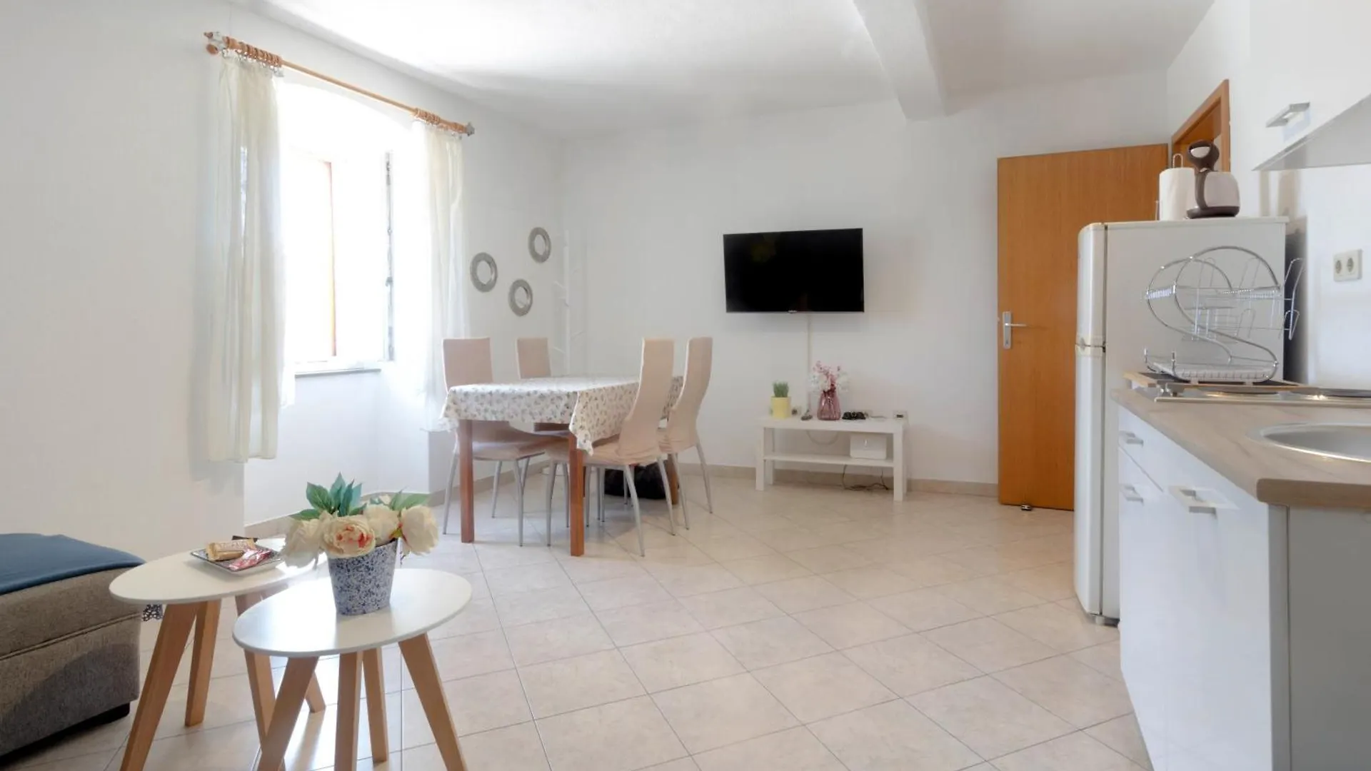 Apartments And Rooms By The Sea Trogir - 22597 0*,